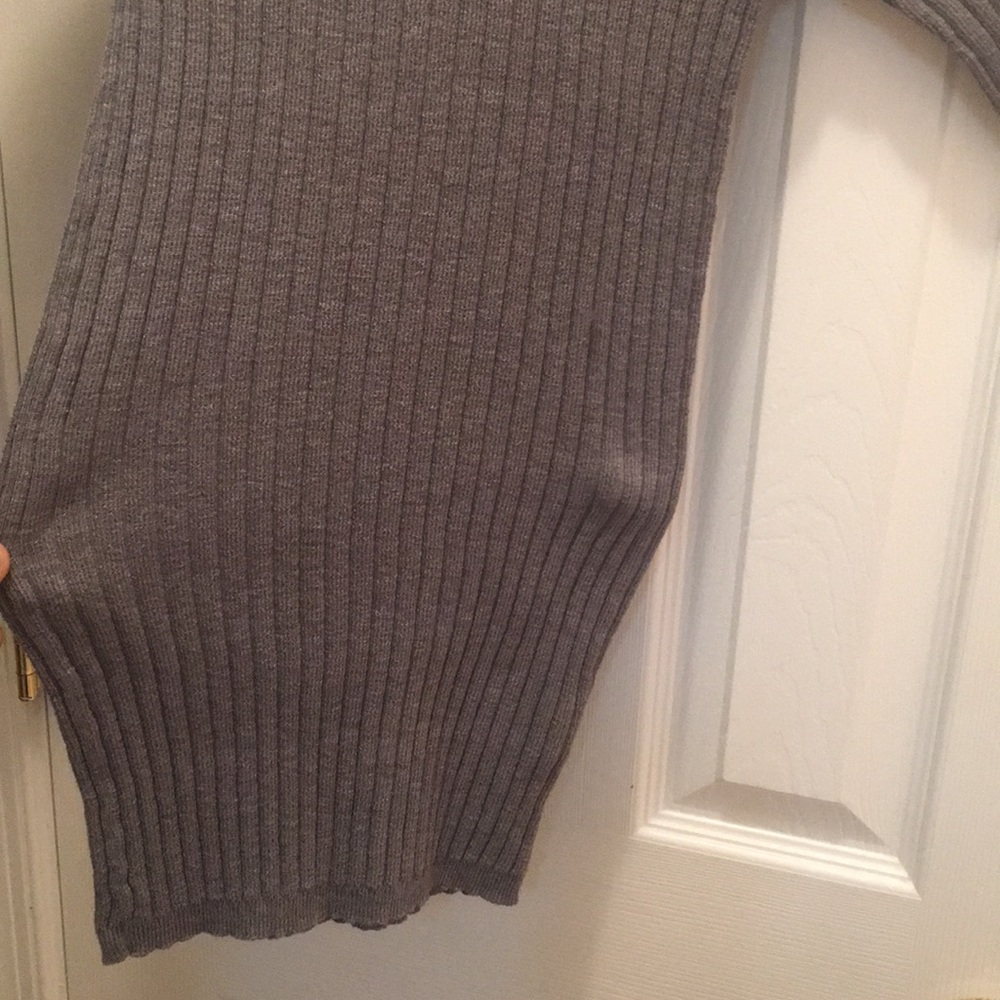 Sweater - Picture 2 of 3